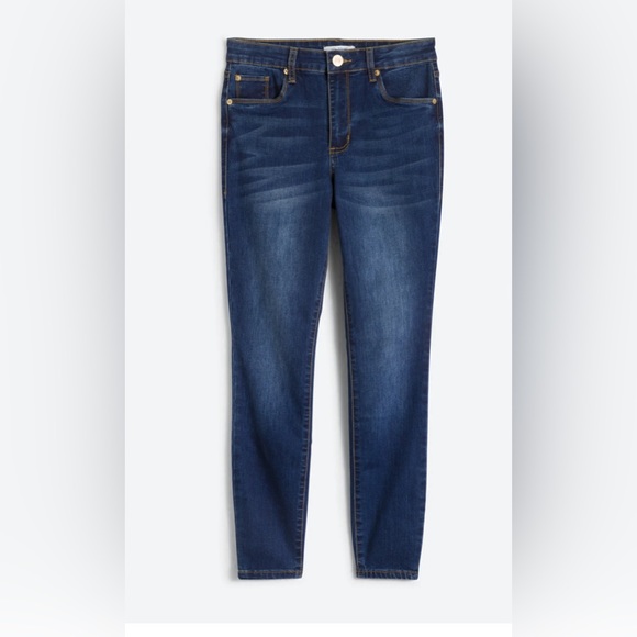 STS BLUE
Ellie High Rise Finished Hem Ankle Skinny Jean - Picture 5 of 10